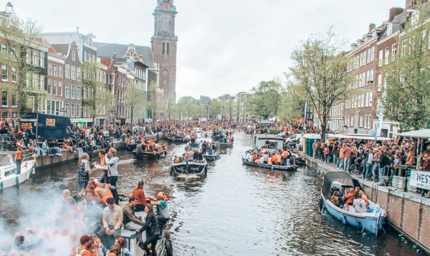 AMSTERDAM KRAL GÜNÜ