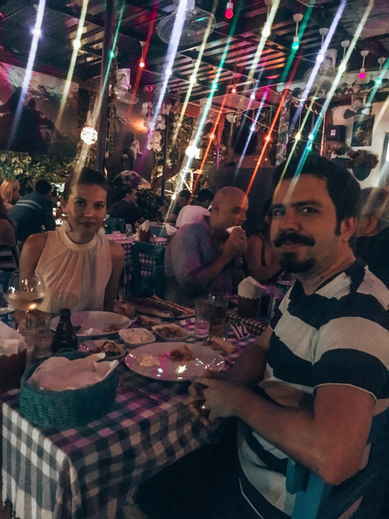 Kaş gezilecek yerler - Tzatzıkı Meyhanede muhteşem akşam yemeği