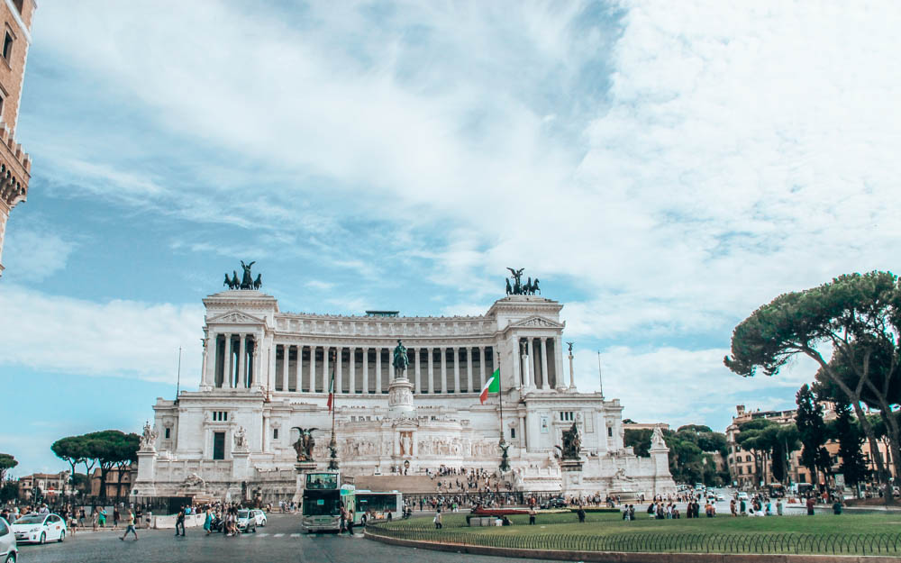 Roma Gezilecek Yerler Aziz Petrus Bazilikası
